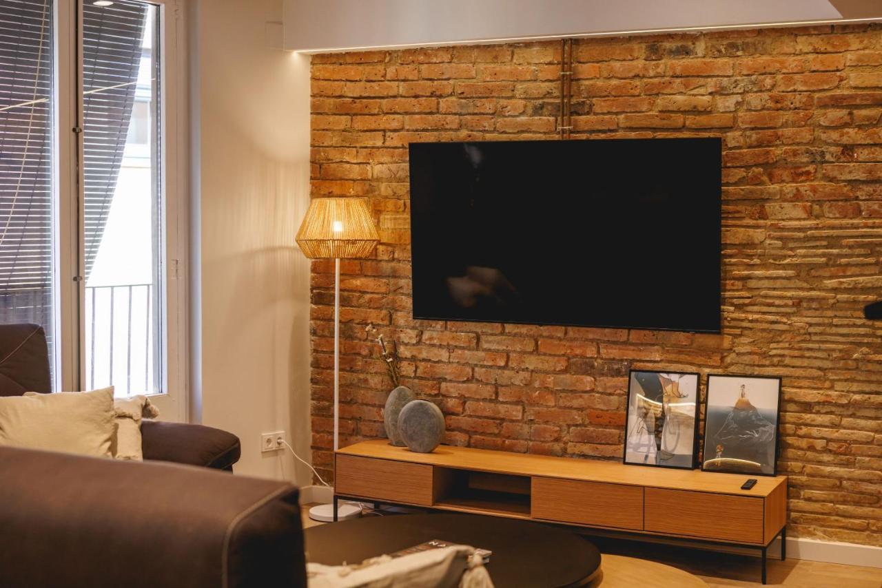 Bravissimo Cort Reial Duplex, Spacious With 3 Bedrooms Girona Dış mekan fotoğraf