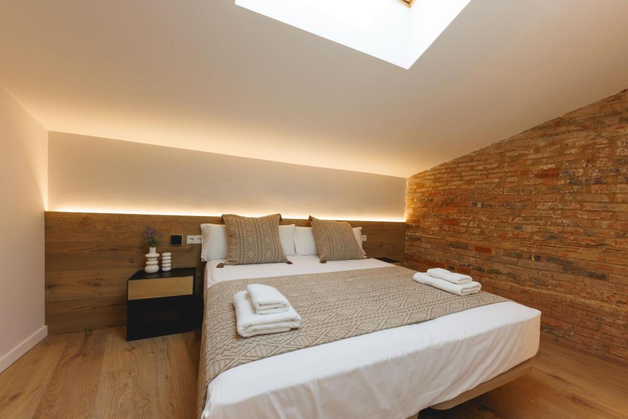 Bravissimo Cort Reial Duplex, Spacious With 3 Bedrooms Girona Dış mekan fotoğraf