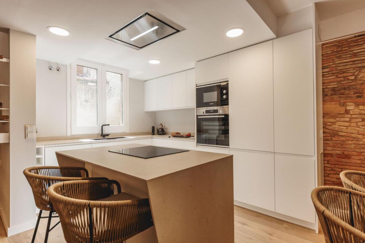 Bravissimo Cort Reial Duplex, Spacious With 3 Bedrooms Girona Dış mekan fotoğraf