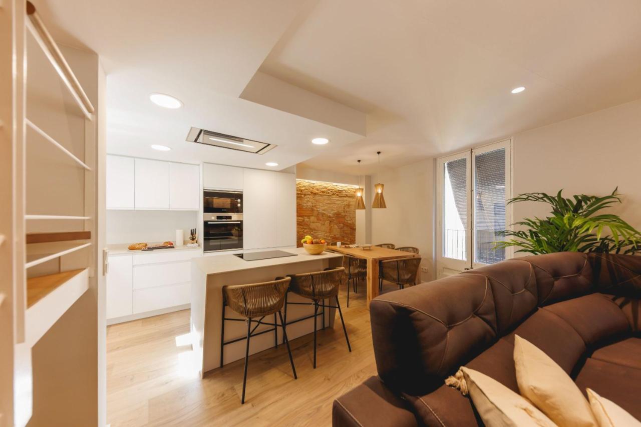 Bravissimo Cort Reial Duplex, Spacious With 3 Bedrooms Girona Dış mekan fotoğraf