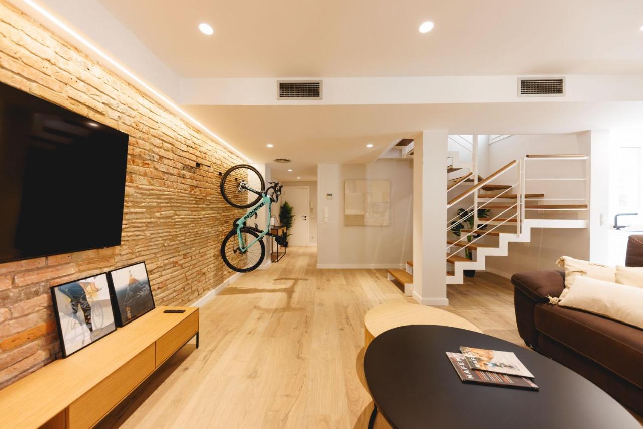 Bravissimo Cort Reial Duplex, Spacious With 3 Bedrooms Girona Dış mekan fotoğraf