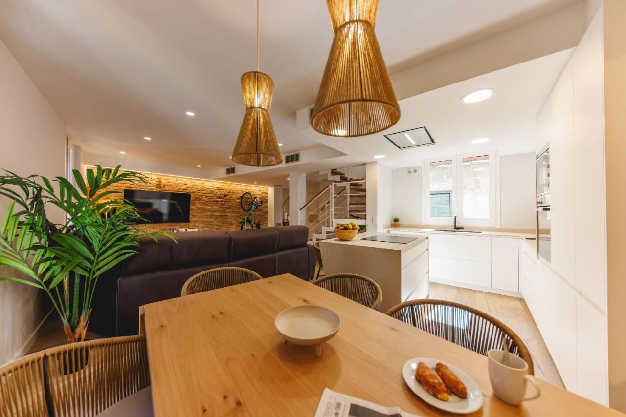 Bravissimo Cort Reial Duplex, Spacious With 3 Bedrooms Girona Dış mekan fotoğraf
