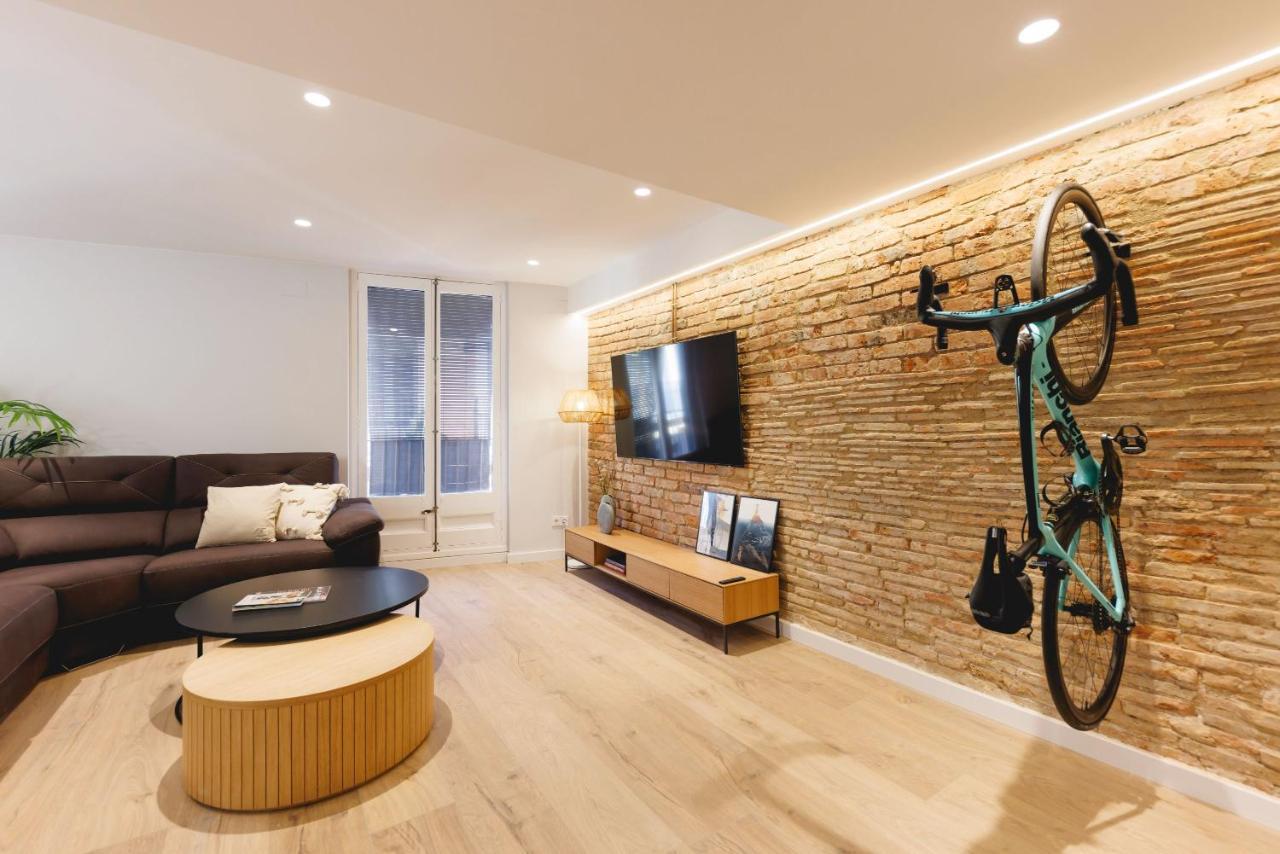 Bravissimo Cort Reial Duplex, Spacious With 3 Bedrooms Girona Dış mekan fotoğraf