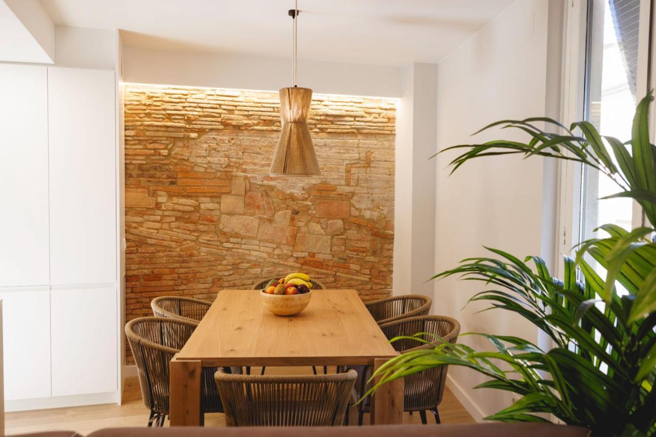 Bravissimo Cort Reial Duplex, Spacious With 3 Bedrooms Girona Dış mekan fotoğraf