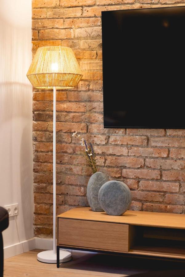 Bravissimo Cort Reial Duplex, Spacious With 3 Bedrooms Girona Dış mekan fotoğraf